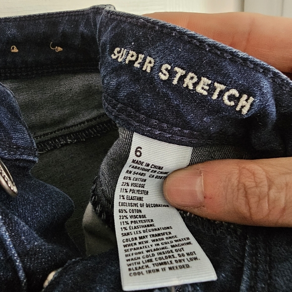 American Eagle Super Stretch Hi-Rise Jean Shorts - Picture 3 of 4